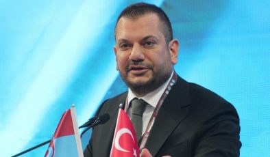 Trabzonspor Başkanı Ertuğrul Doğan: “Lig devam ederken başka bir takımın hocasına talip olamayız”