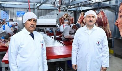 Bakanlar Karaismailoğlu ve Kirişci, Et ve Süt Kurumu Trabzon Et Kombinası’nın açılışını yaptı
